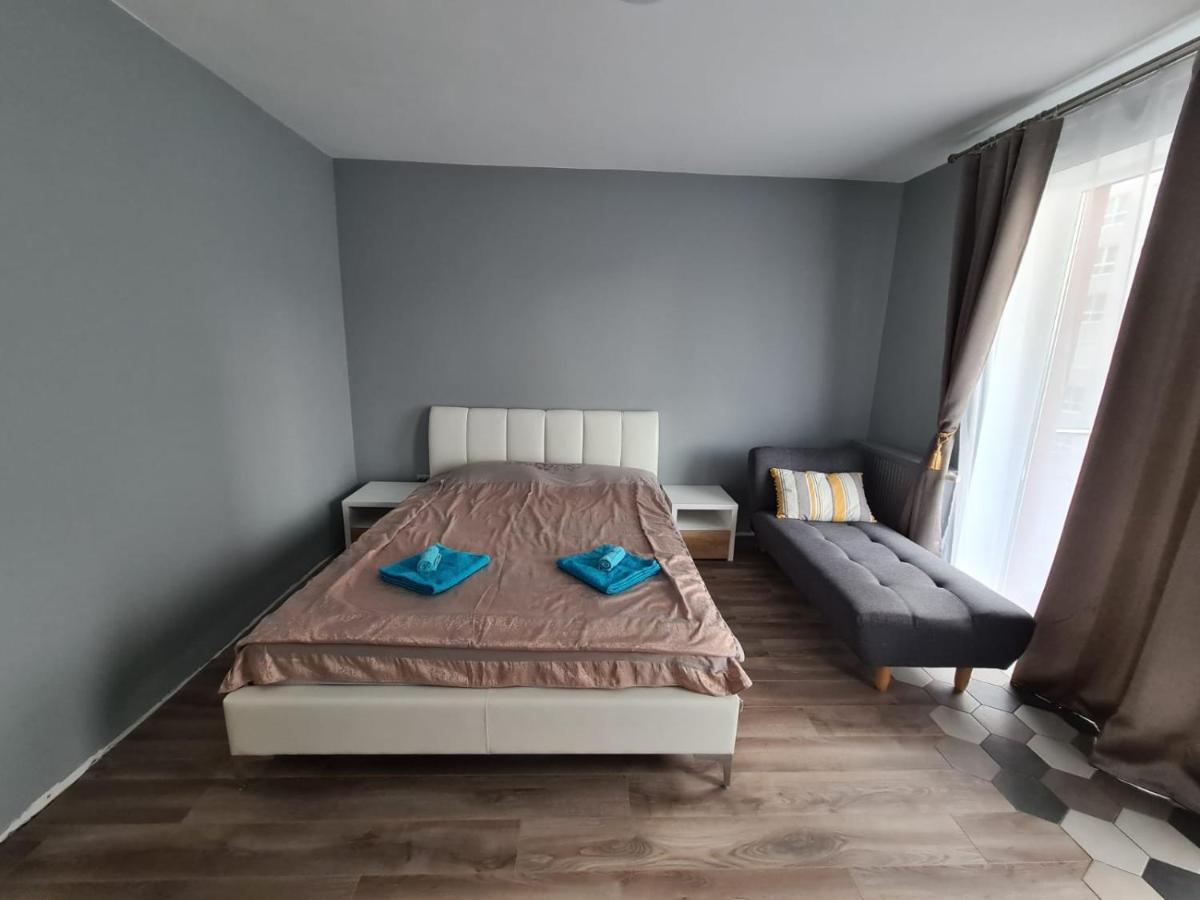 Garsoniera Zebra Apartment Brasov Luaran gambar